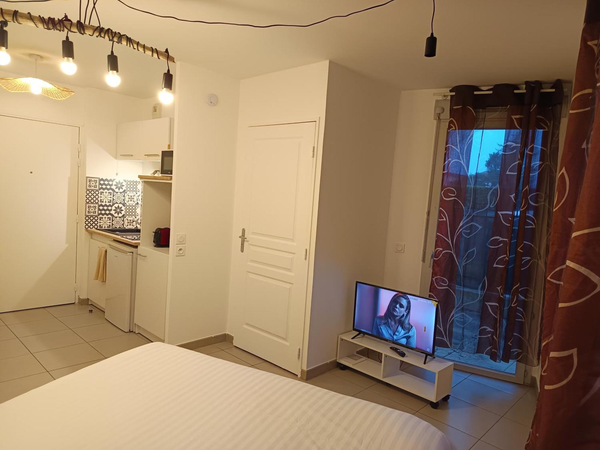 Villa'Vi Lyon Est Chambres D'Hotes Saint-Priest  Eksteriør billede