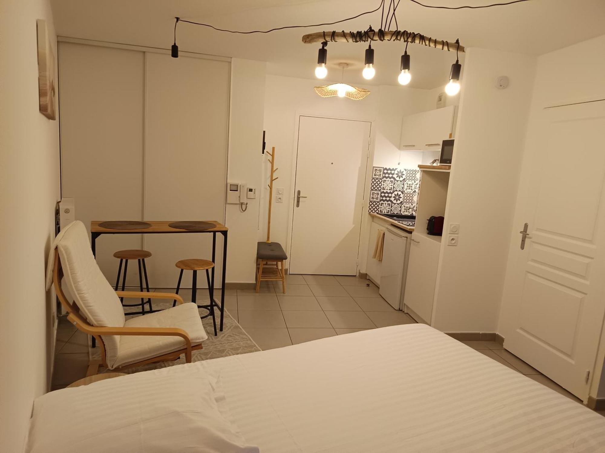 Villa'Vi Lyon Est Chambres D'Hotes Saint-Priest  Eksteriør billede